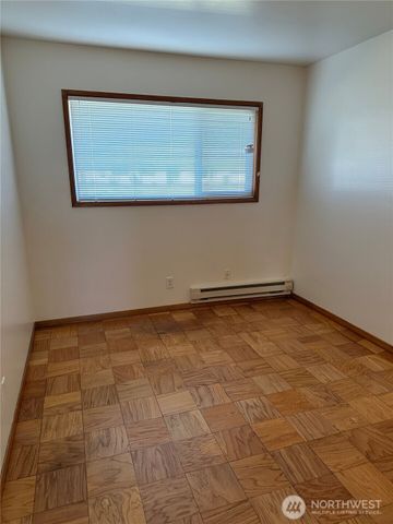 9020 McConnell Drive #A & #B, Moses Lake, WA 98837