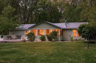 15566 Red Arrow Highway, Chikaming Twp, MI 49129