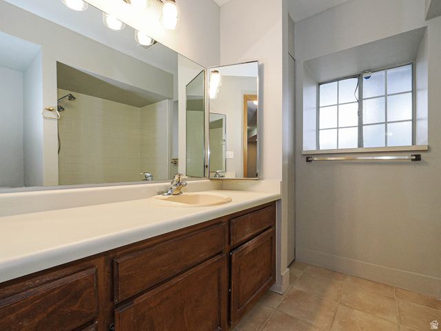 7775 S BRIARSPRINGS DR, Midvale, UT 84047