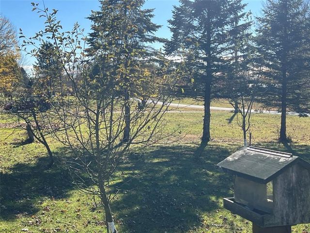 0000 PLYMOUTH Drive, Shenango, PA 16134