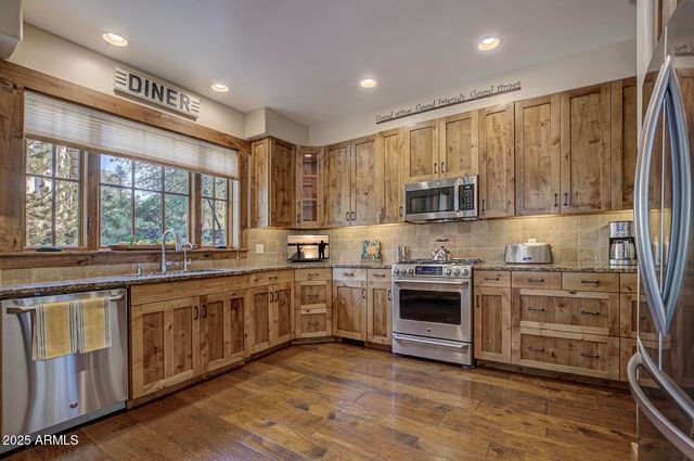 4394 N EAGLE FEATHER Circle, Pine, AZ 85544