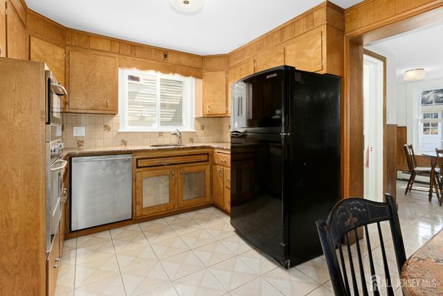 212 Central Avenue, Edison, NJ 08817