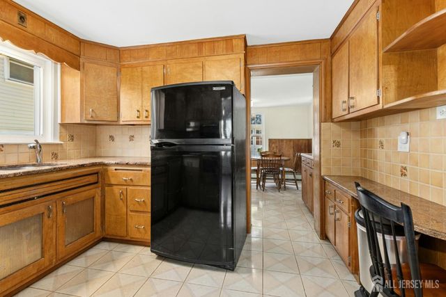 212 Central Avenue, Edison, NJ 08817