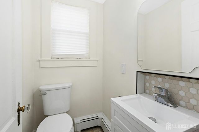 212 Central Avenue, Edison, NJ 08817