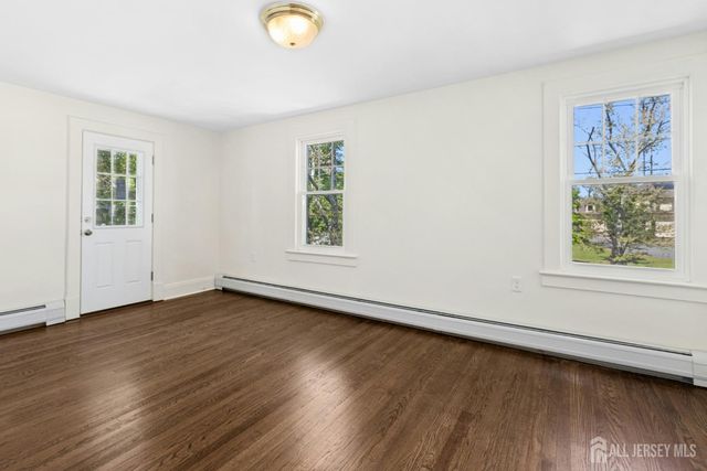 212 Central Avenue, Edison, NJ 08817