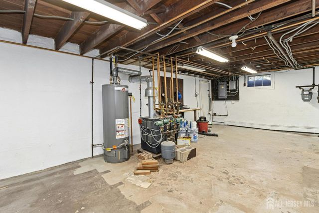 212 Central Avenue, Edison, NJ 08817