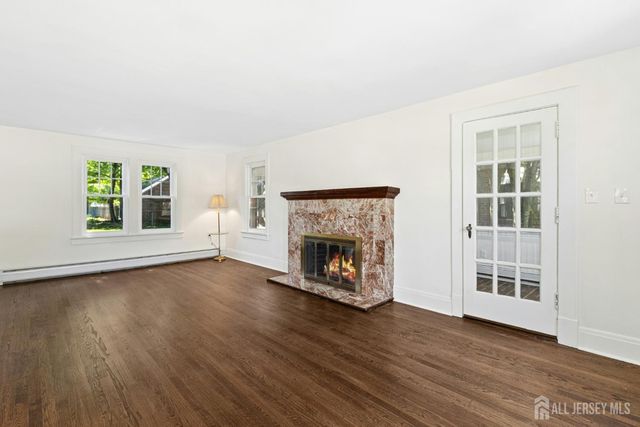 212 Central Avenue, Edison, NJ 08817