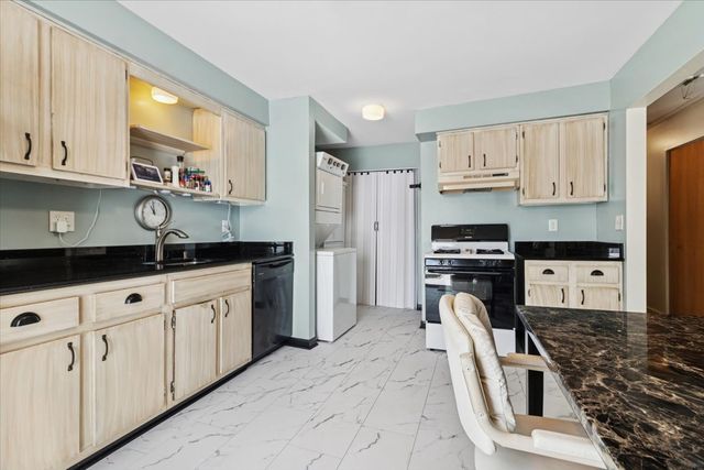 19545 116th Avenue A, Mokena, IL 60448