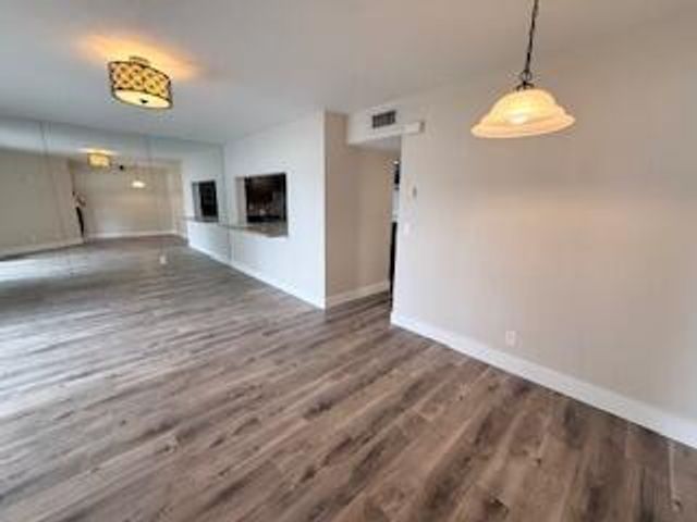 307 Liberty Court, Deerfield Beach, FL 33442