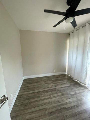 307 Liberty Court, Deerfield Beach, FL 33442