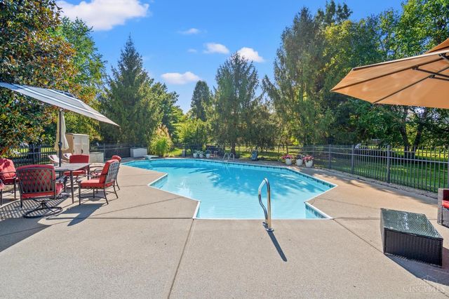 218 Silver Fox Court, Loveland, OH 45140