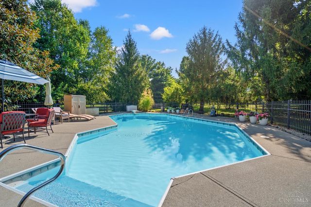 218 Silver Fox Court, Loveland, OH 45140