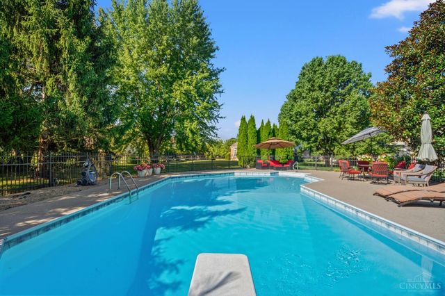 218 Silver Fox Court, Loveland, OH 45140