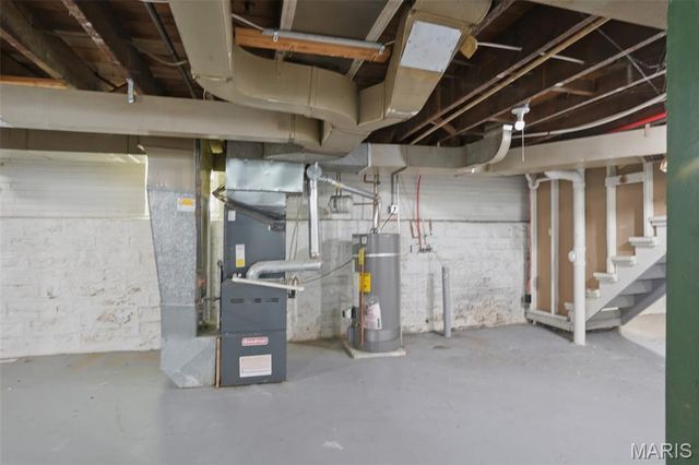 3500 West Place, St Louis, MO 63121