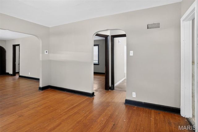 3500 West Place, St Louis, MO 63121