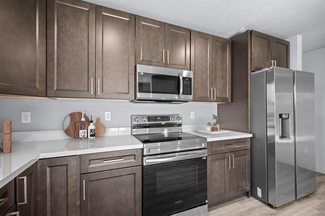 820 E Crown Ave, Spokane, WA 99207