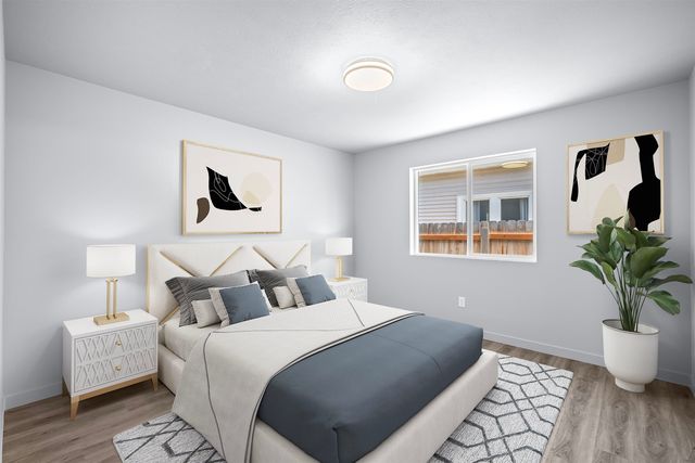 820 E Crown Ave, Spokane, WA 99207