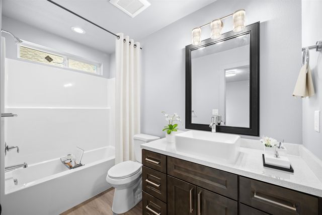 820 E Crown Ave, Spokane, WA 99207