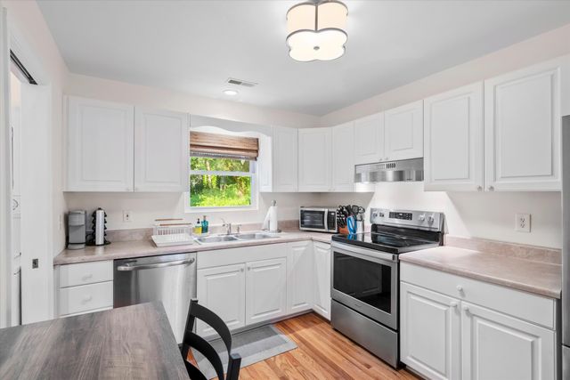 1014 S Main Street, Summerville, SC 29483