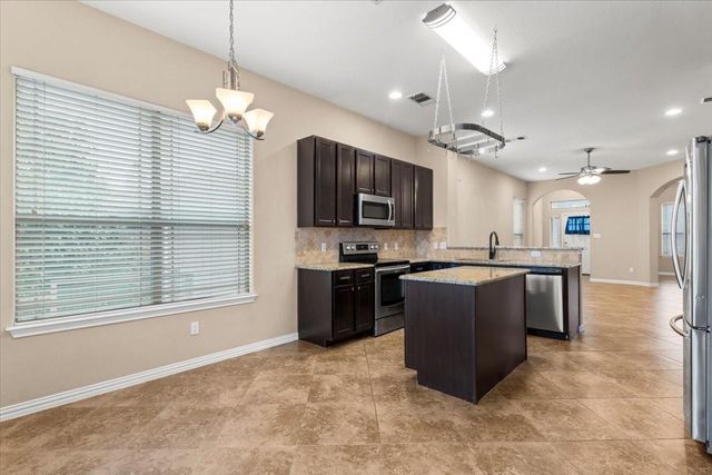 105 Keo Keo CT, Bastrop, TX 78602