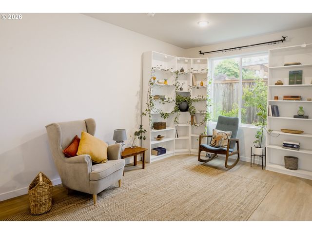 6272 Ne 6TH Ave, Portland, OR 97211