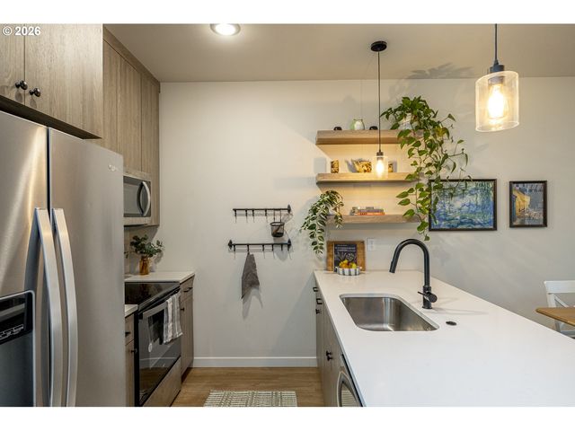 6272 Ne 6TH Ave, Portland, OR 97211