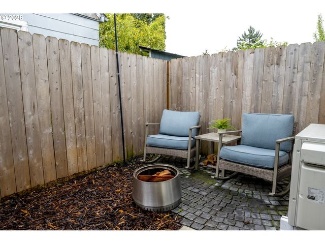 6272 Ne 6TH Ave, Portland, OR 97211