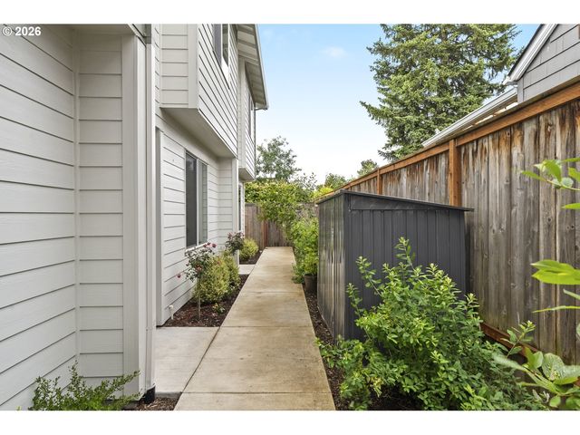 6272 Ne 6TH Ave, Portland, OR 97211
