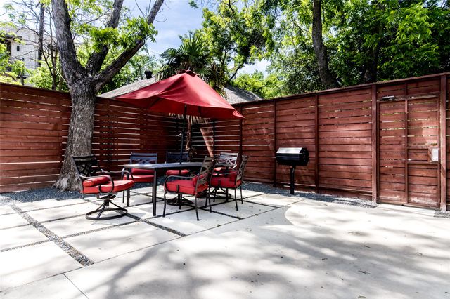 2806 Reagan Street 205, Dallas, TX 75219
