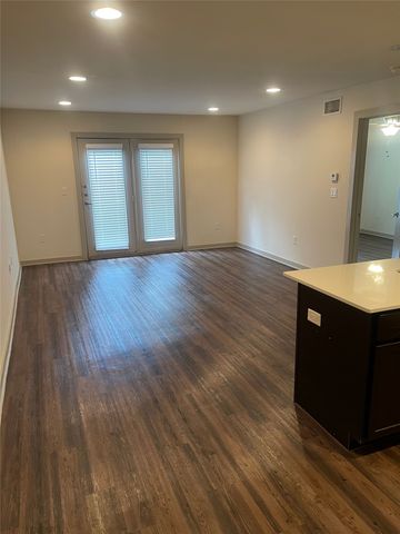 2806 Reagan Street 205, Dallas, TX 75219