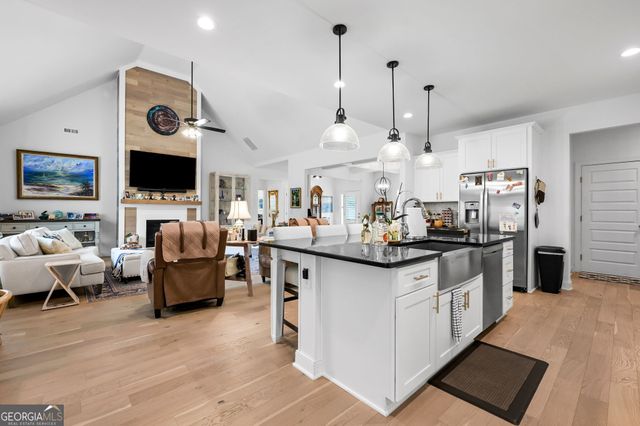 185 Cedara Drive, Newnan, GA 30263