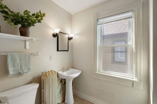 709 7th Street SE, Minneapolis, MN 55414