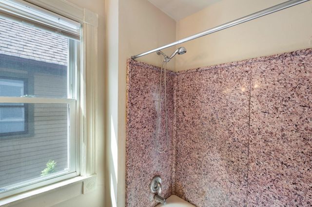 709 7th Street SE, Minneapolis, MN 55414