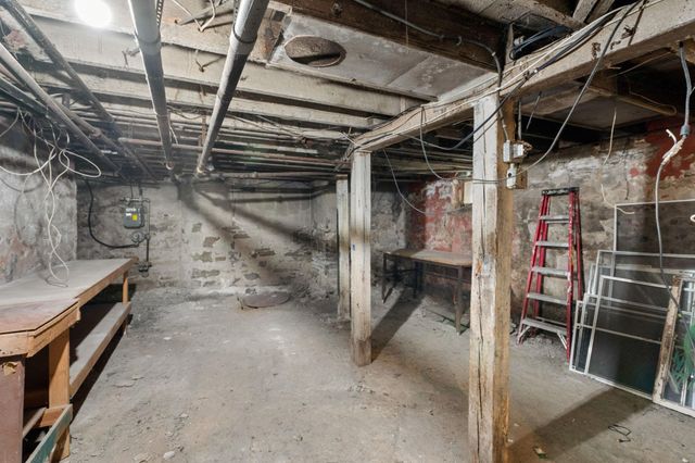 709 7th Street SE, Minneapolis, MN 55414