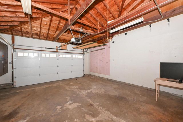 11920 W Arthur STREET, Milwaukee, WI 53227