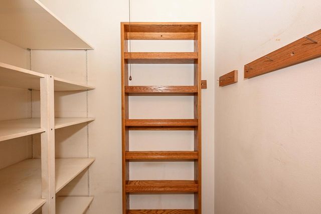 11920 W Arthur STREET, Milwaukee, WI 53227