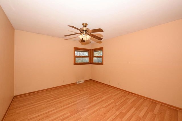 11920 W Arthur STREET, Milwaukee, WI 53227