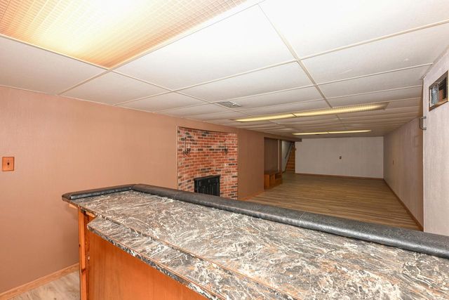 11920 W Arthur STREET, Milwaukee, WI 53227