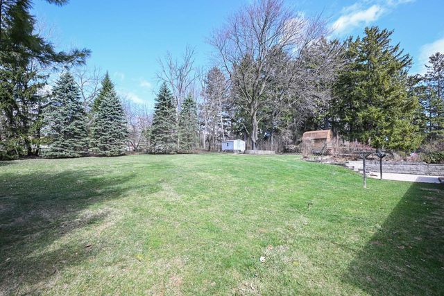 11920 W Arthur STREET, Milwaukee, WI 53227