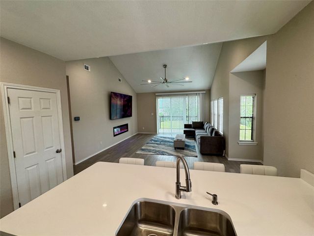 26035 Heartwood Drive 412, Whitney, TX 76692