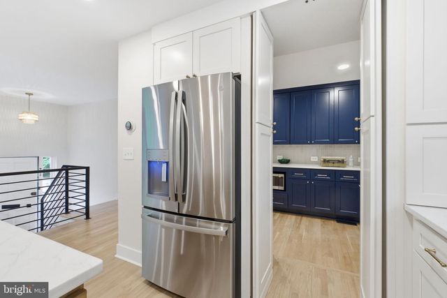 9312 HAMILTON DR, Fairfax, VA 22031