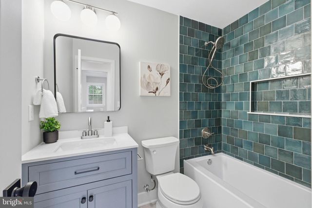 9312 HAMILTON DR, Fairfax, VA 22031