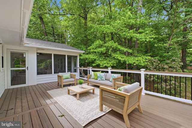 9312 HAMILTON DR, Fairfax, VA 22031