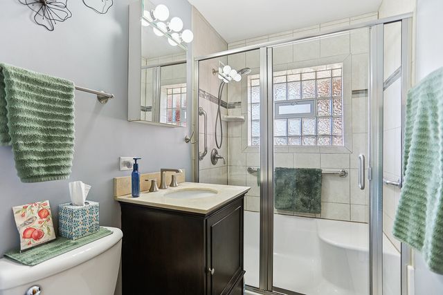 215 Wheeler Avenue, Joliet, IL 60436