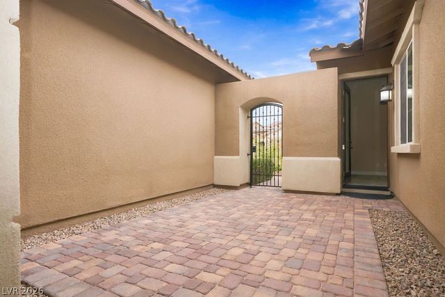 286 Lindura Court, Las Vegas, NV 89138