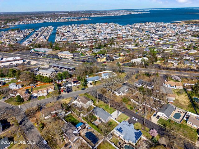 1146 Kenton Drive, Toms River, NJ 08753