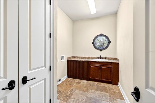 19056 NW 72ND AVENUE, Alachua, FL 32615