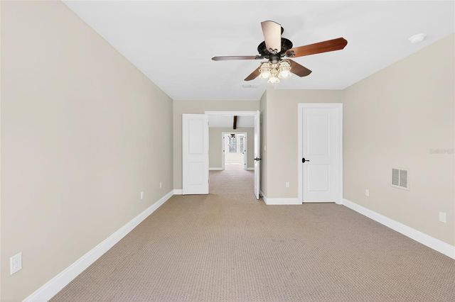 19056 NW 72ND AVENUE, Alachua, FL 32615