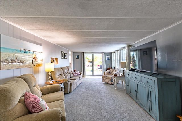 37218 SANDRA AVENUE, Zephyrhills, FL 33542