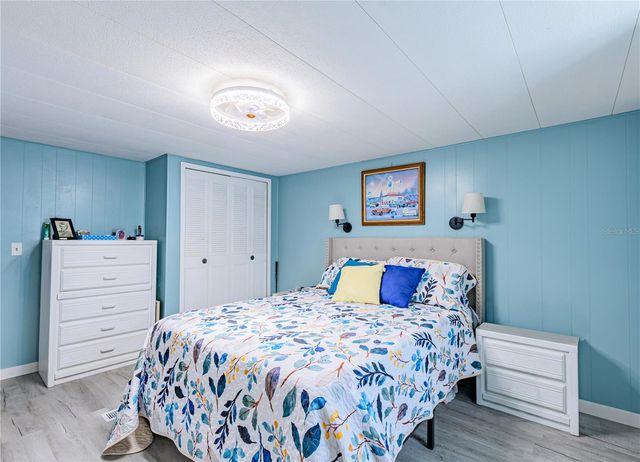 37218 SANDRA AVENUE, Zephyrhills, FL 33542